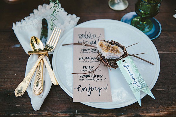 bold-and-earthy-woodland-wedding