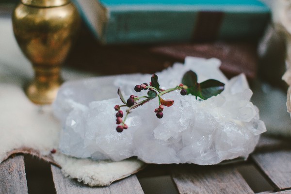 bold-and-earthy-woodland-wedding