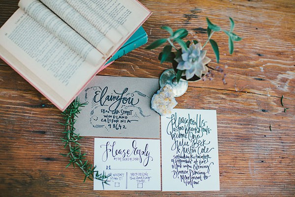 bold-and-earthy-woodland-wedding