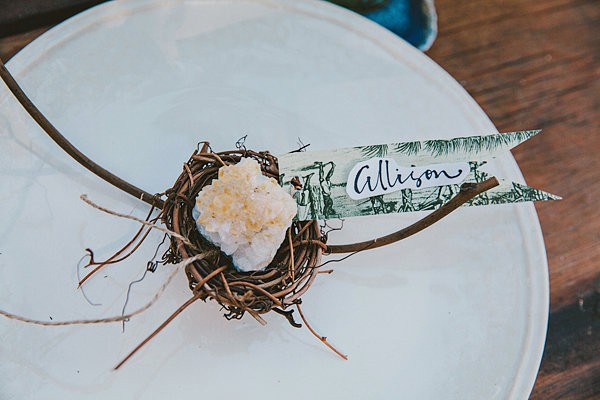 bold-and-earthy-woodland-wedding