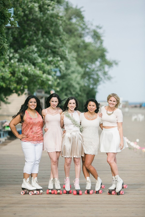 bridesmaids-party-on-roller-skates