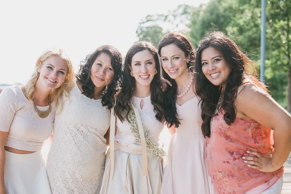 bridesmaids-party-on-roller-skates