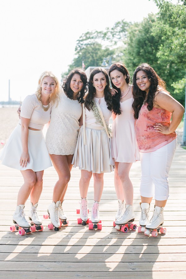 bridesmaids-party-on-roller-skates