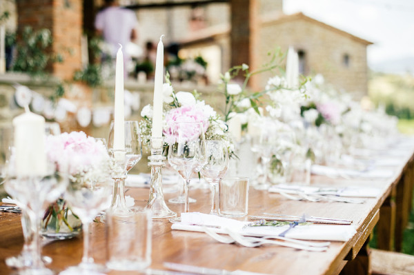 charming-garden-wedding-in-tuscany