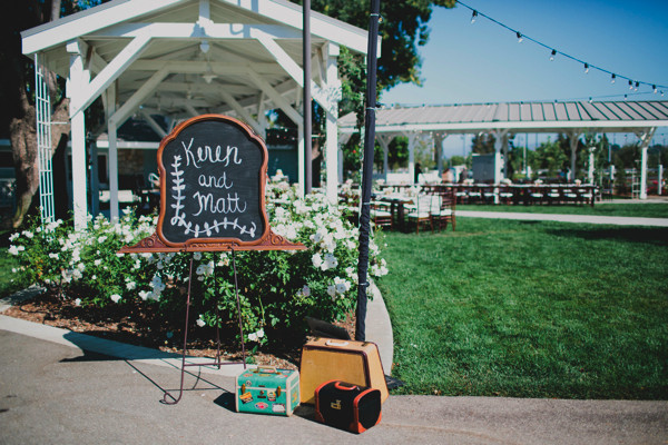 detailed-white-and-pink-reception
