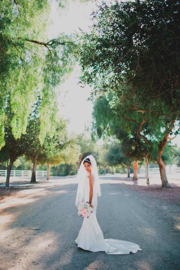 detailed-white-and-pink-reception