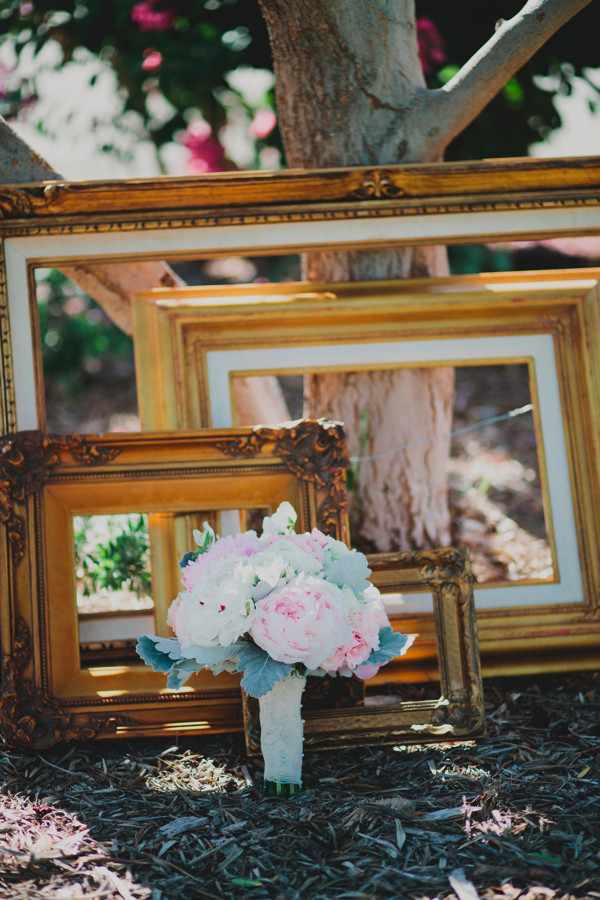 detailed-white-and-pink-reception