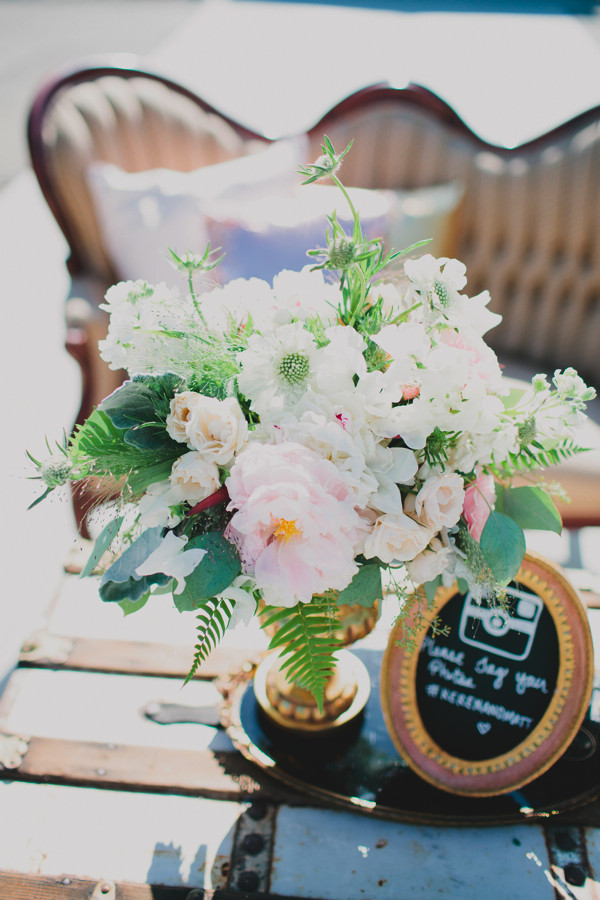 detailed-white-and-pink-reception