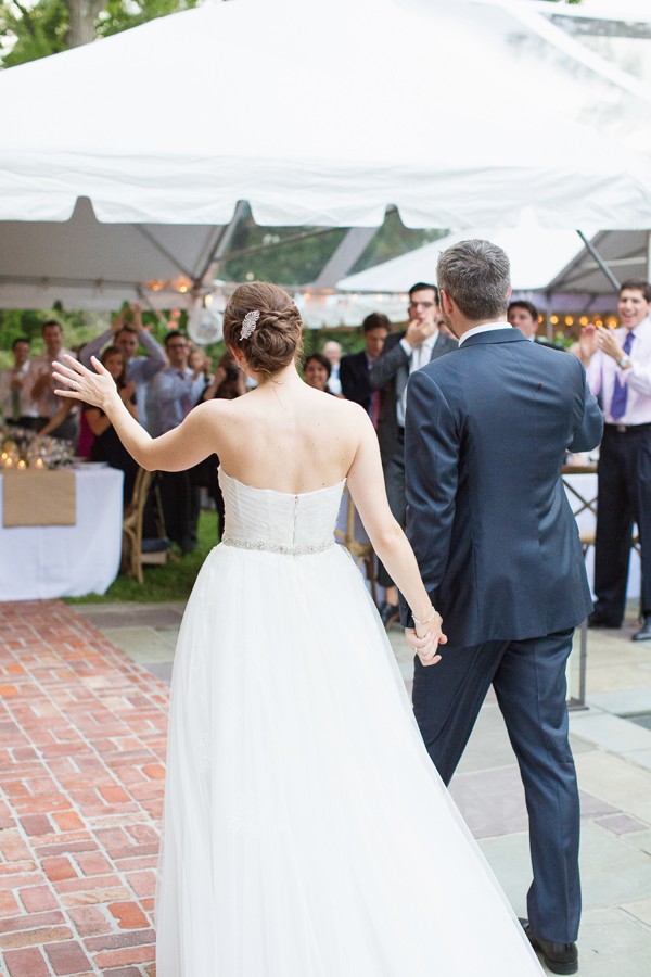 elegant-backyard-hudson-river-wedding