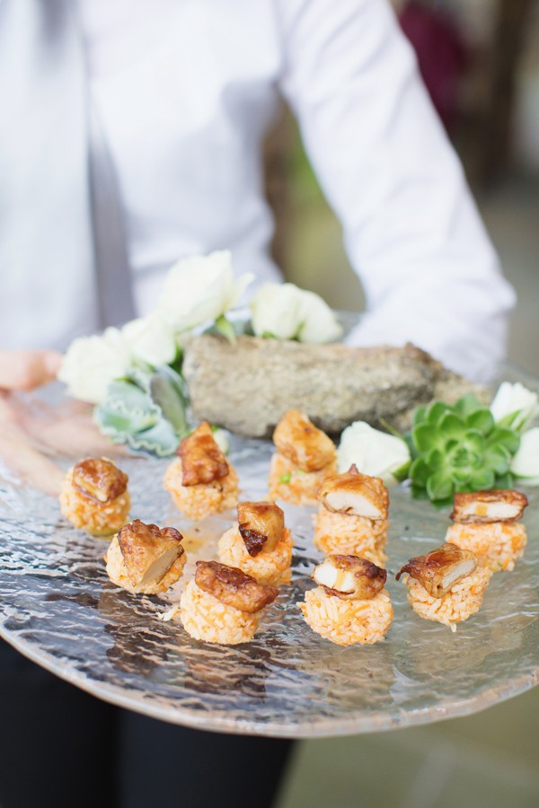 elegant-backyard-hudson-river-wedding