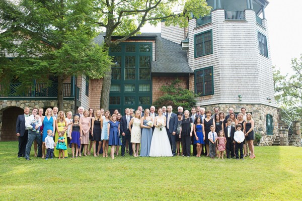 elegant-backyard-hudson-river-wedding