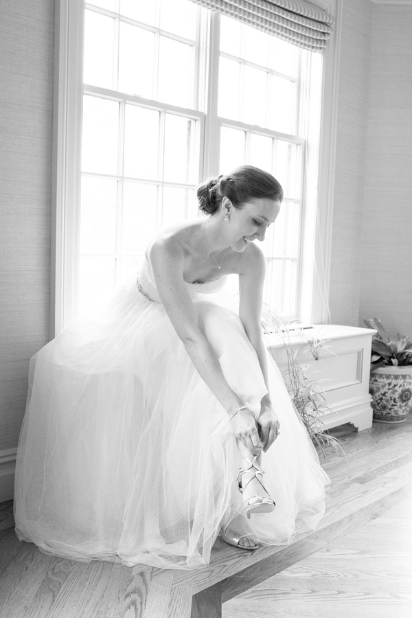 elegant-backyard-hudson-river-wedding