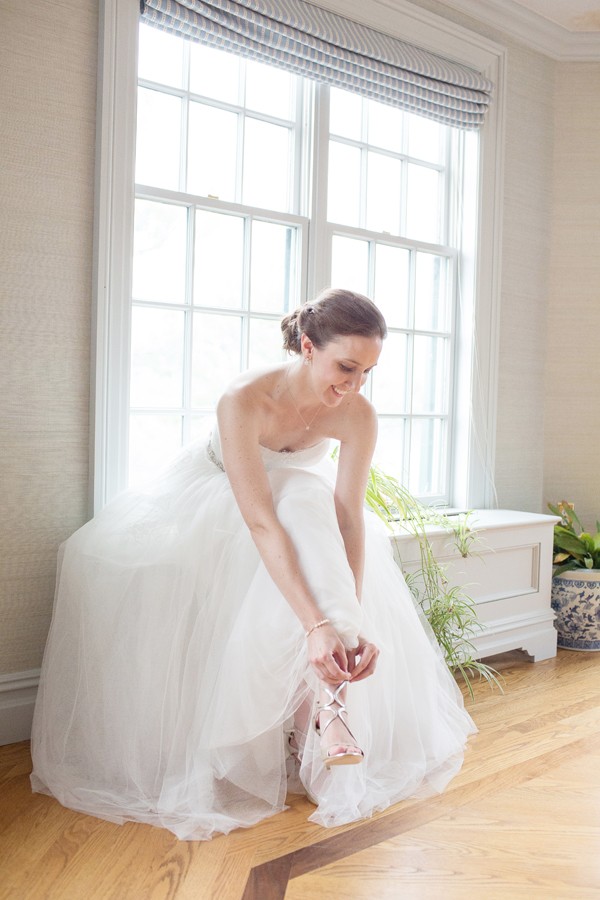elegant-backyard-hudson-river-wedding