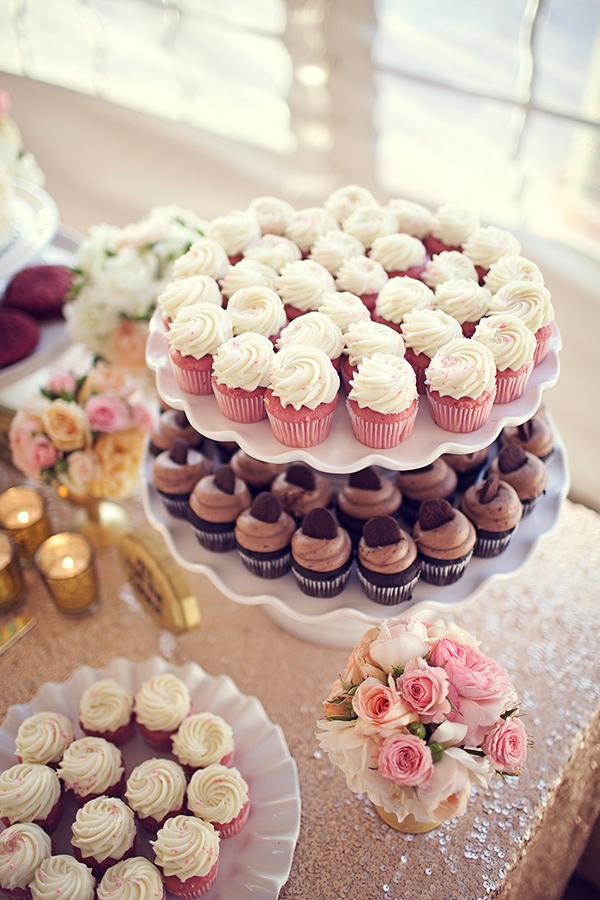 flawless-floral-wedding-at-the-viansa