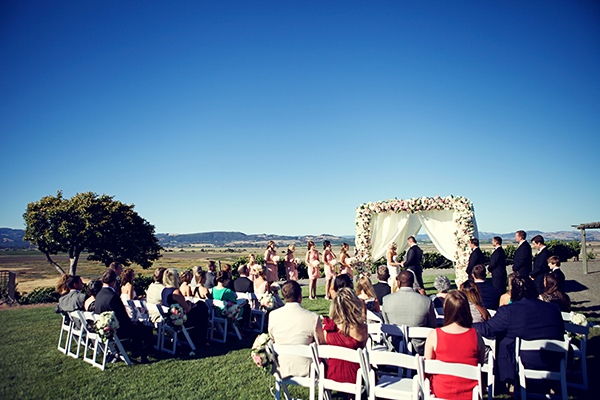 flawless-floral-wedding-at-the-viansa