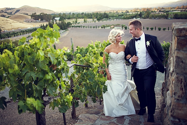 flawless-floral-wedding-at-the-viansa