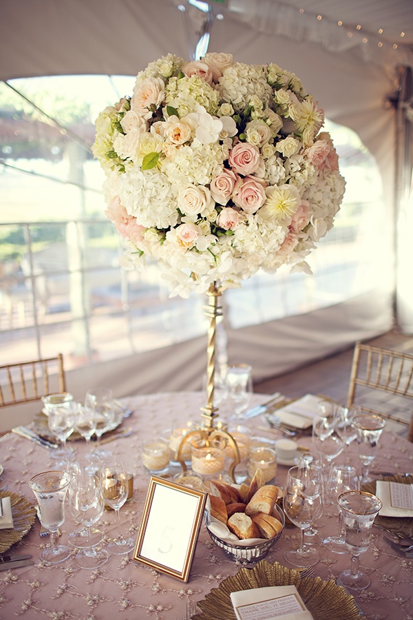 flawless-floral-wedding-at-the-viansa