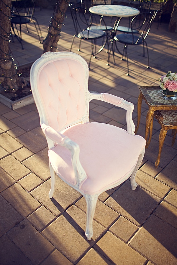 flawless-floral-wedding-at-the-viansa
