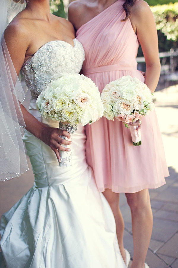 flawless-floral-wedding-at-the-viansa