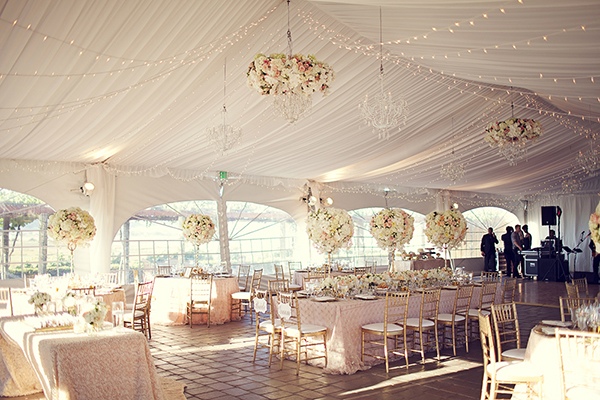flawless-floral-wedding-at-the-viansa