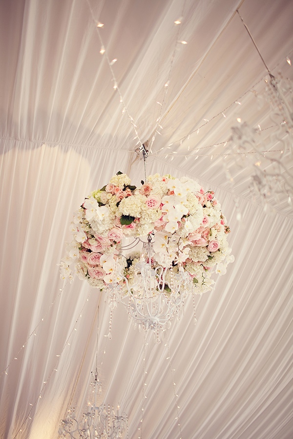 flawless-floral-wedding-at-the-viansa