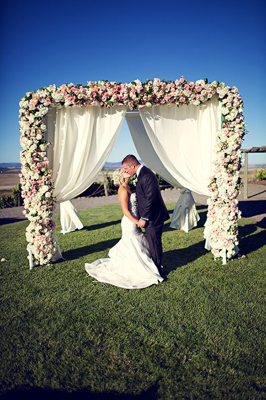 Flawless Floral Wedding At The Viansa Winery