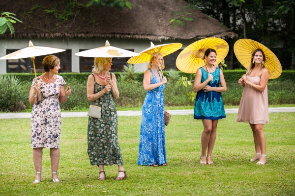 glamorous-thailand-wedding