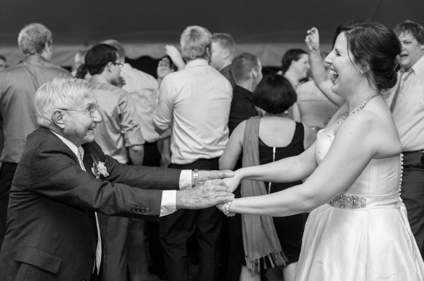 green-garden-party-wedding