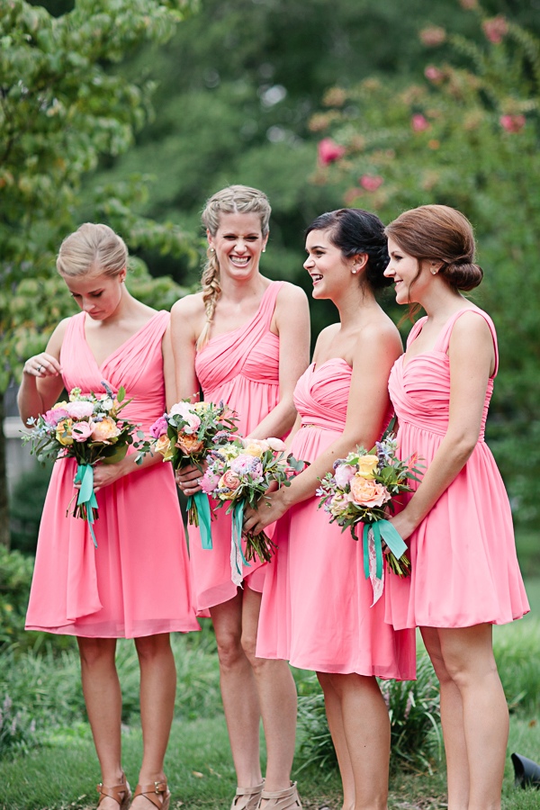 how-to-color-coordinate-your-wedding-day