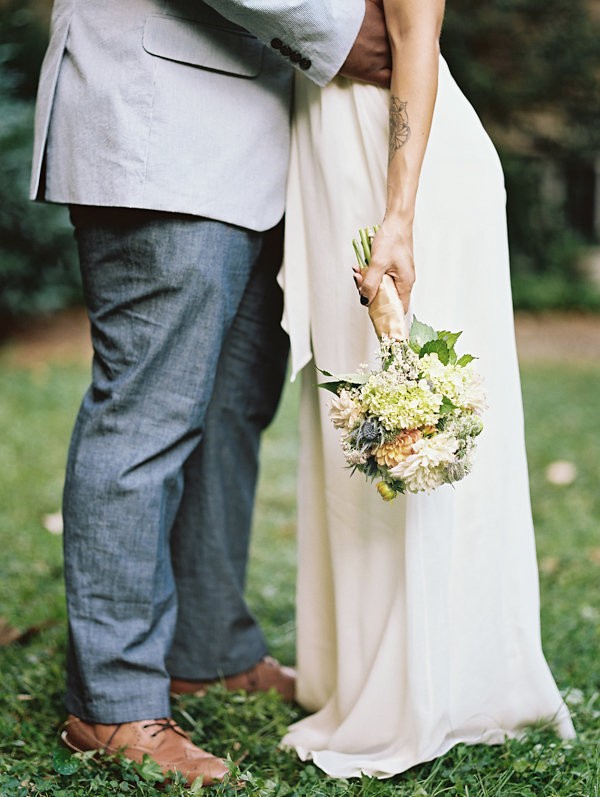intimate-garden-wedding