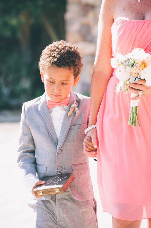 pink-and-grey-vineyard-wedding-under-15k