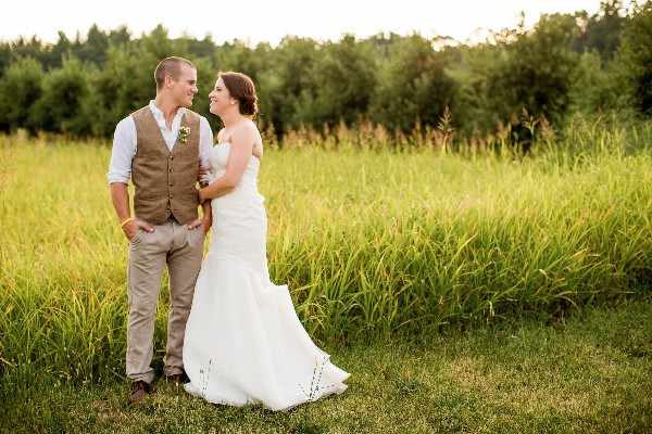 pink-and-peach-barn-wedding