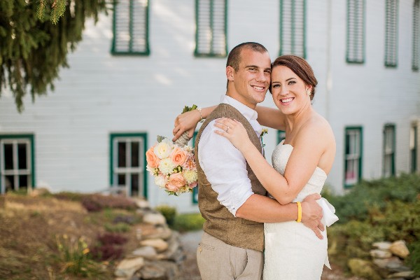 pink-and-peach-barn-wedding