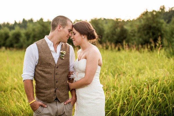 pink-and-peach-barn-wedding