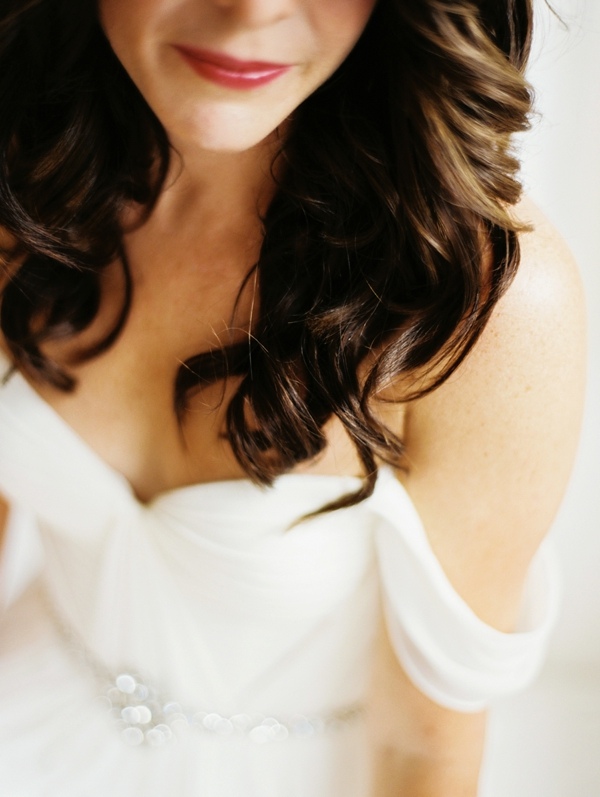 rustic-venue-meets-gold-details-in