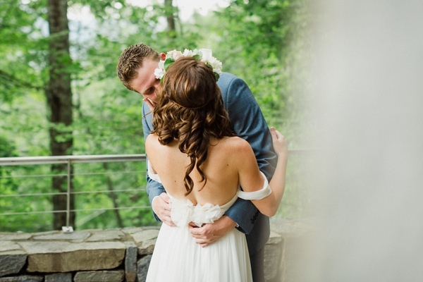 rustic-venue-meets-gold-details-in
