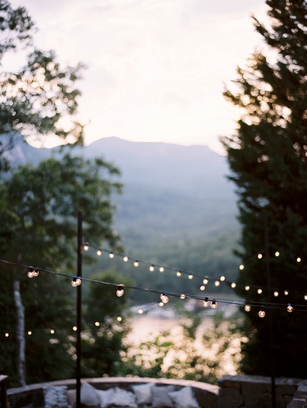 rustic-venue-meets-gold-details-in