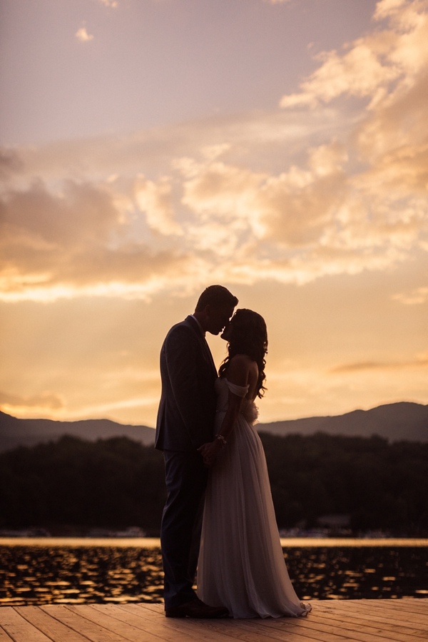 rustic-venue-meets-gold-details-in