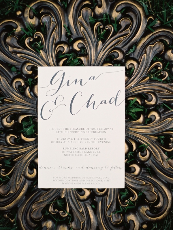 rustic-venue-meets-gold-details-in
