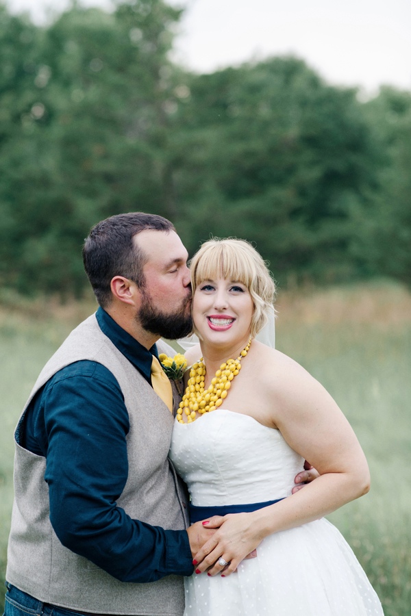 thrifted-yellow-and-navy-wedding