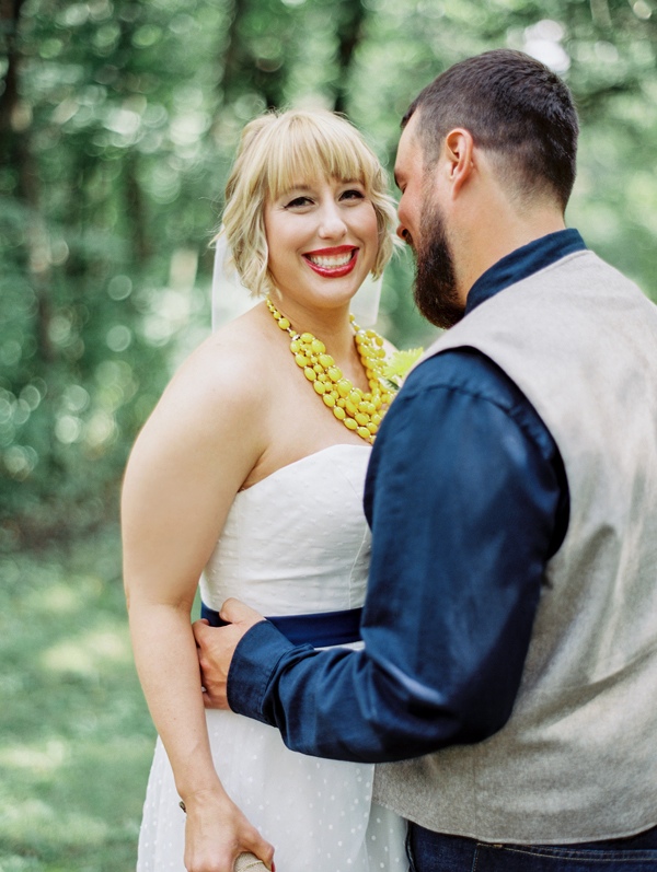 thrifted-yellow-and-navy-wedding
