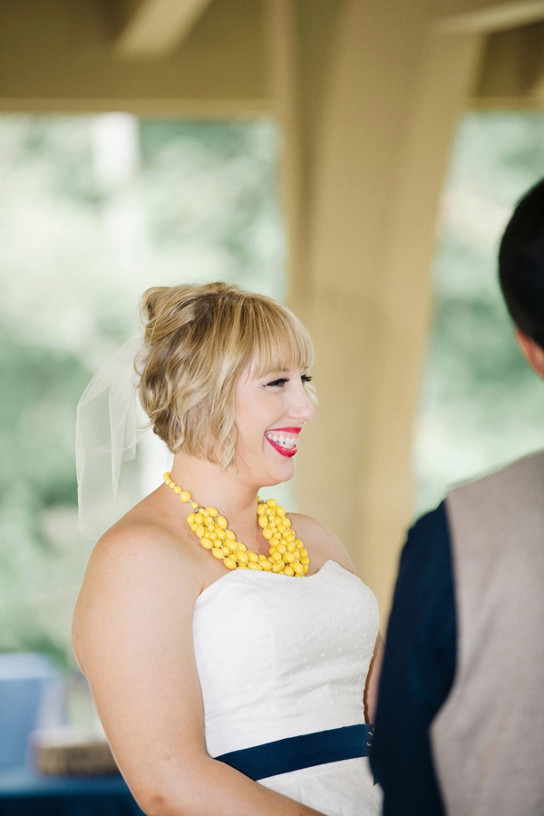 thrifted-yellow-and-navy-wedding