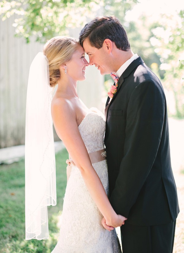 colorful-and-preppy-southern-wedding