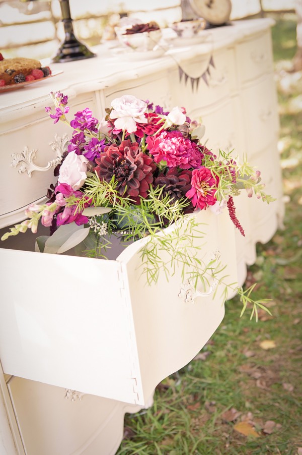 dark-and-romantic-bridal-shower-tea
