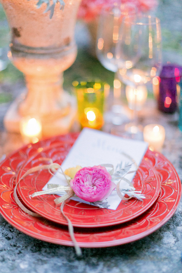 forest-wedding-filled-with-color