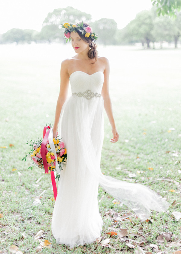 forest-wedding-filled-with-color