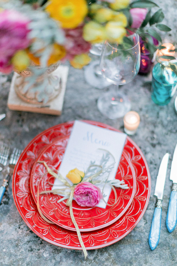 forest-wedding-filled-with-color