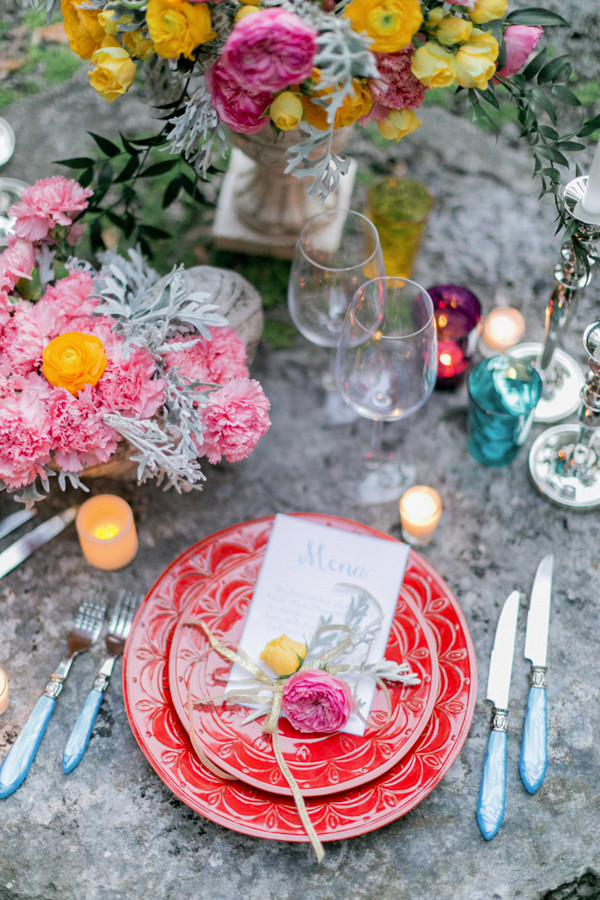 forest-wedding-filled-with-color