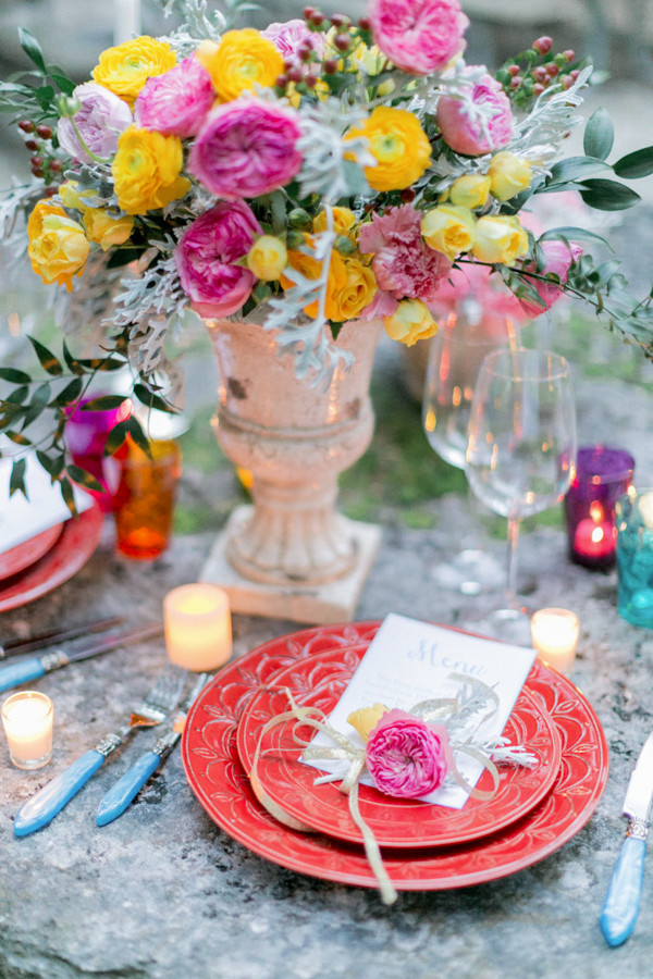 forest-wedding-filled-with-color