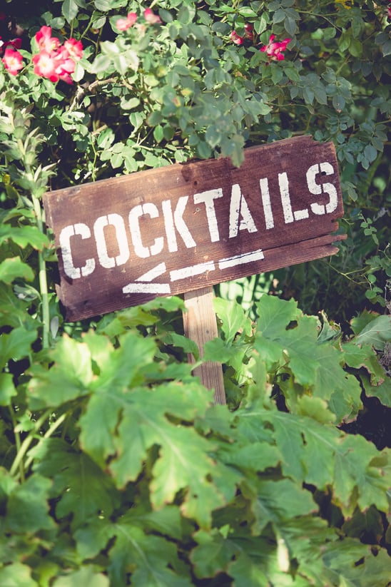 cocktails sign